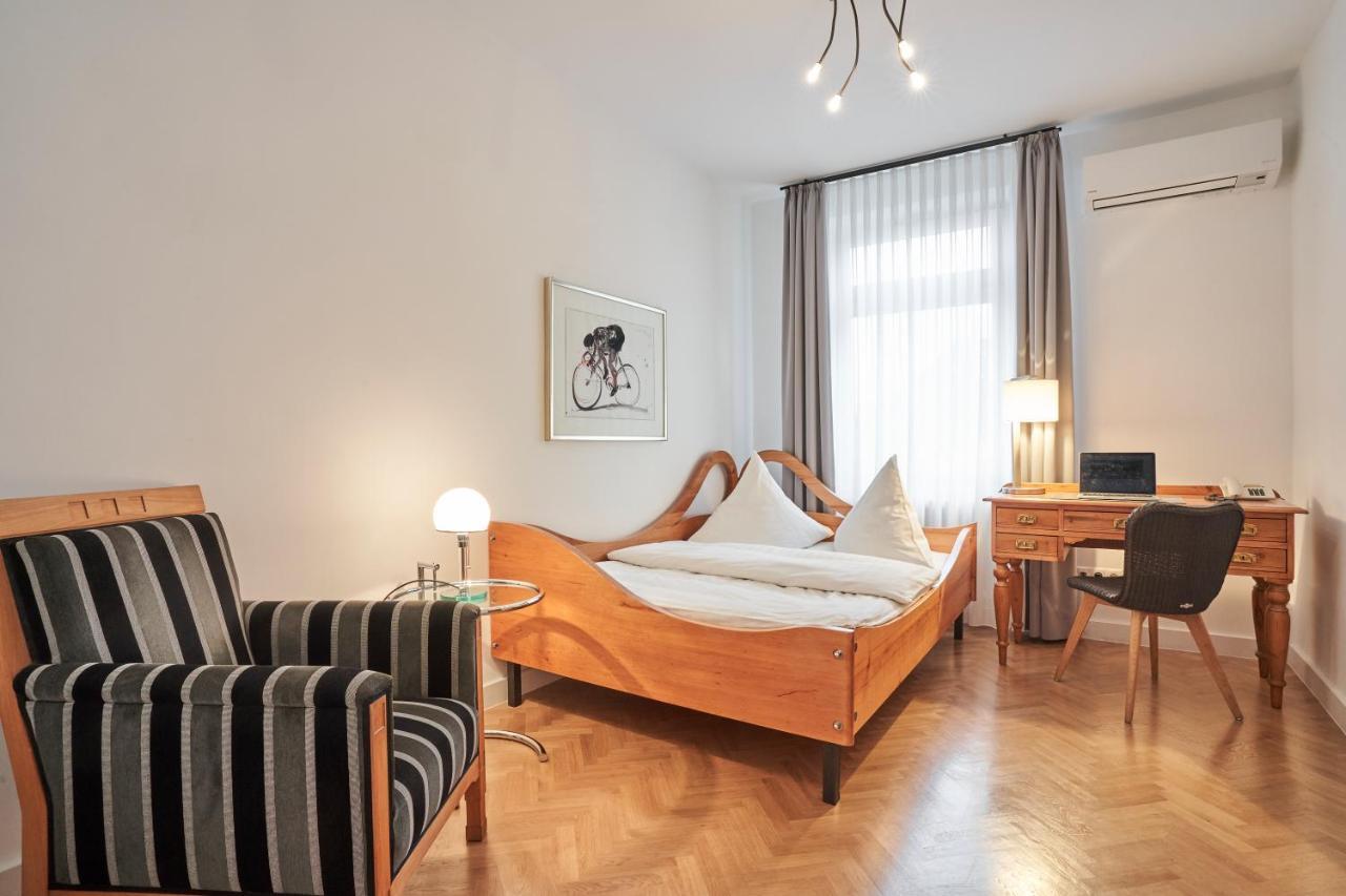 Hotel Goldener Engel Speyer Bagian luar foto